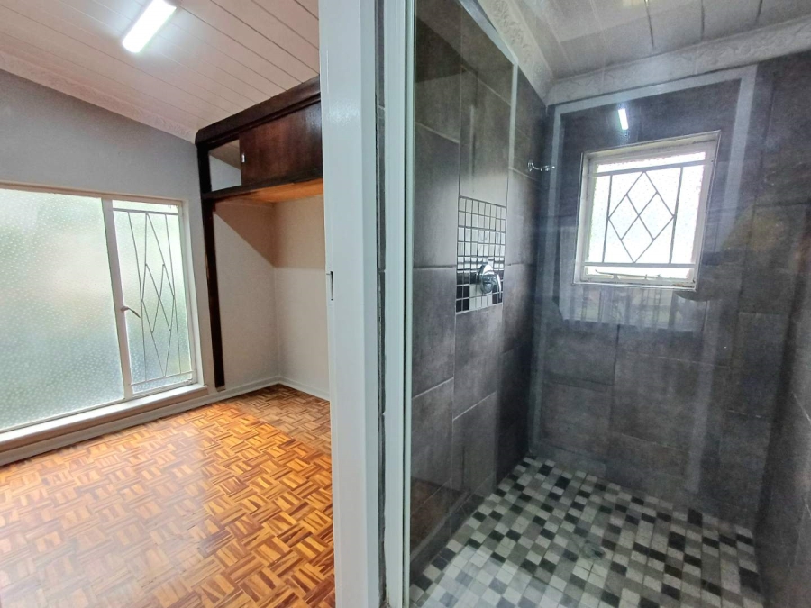 6 Bedroom Property for Sale in Bayswater Free State